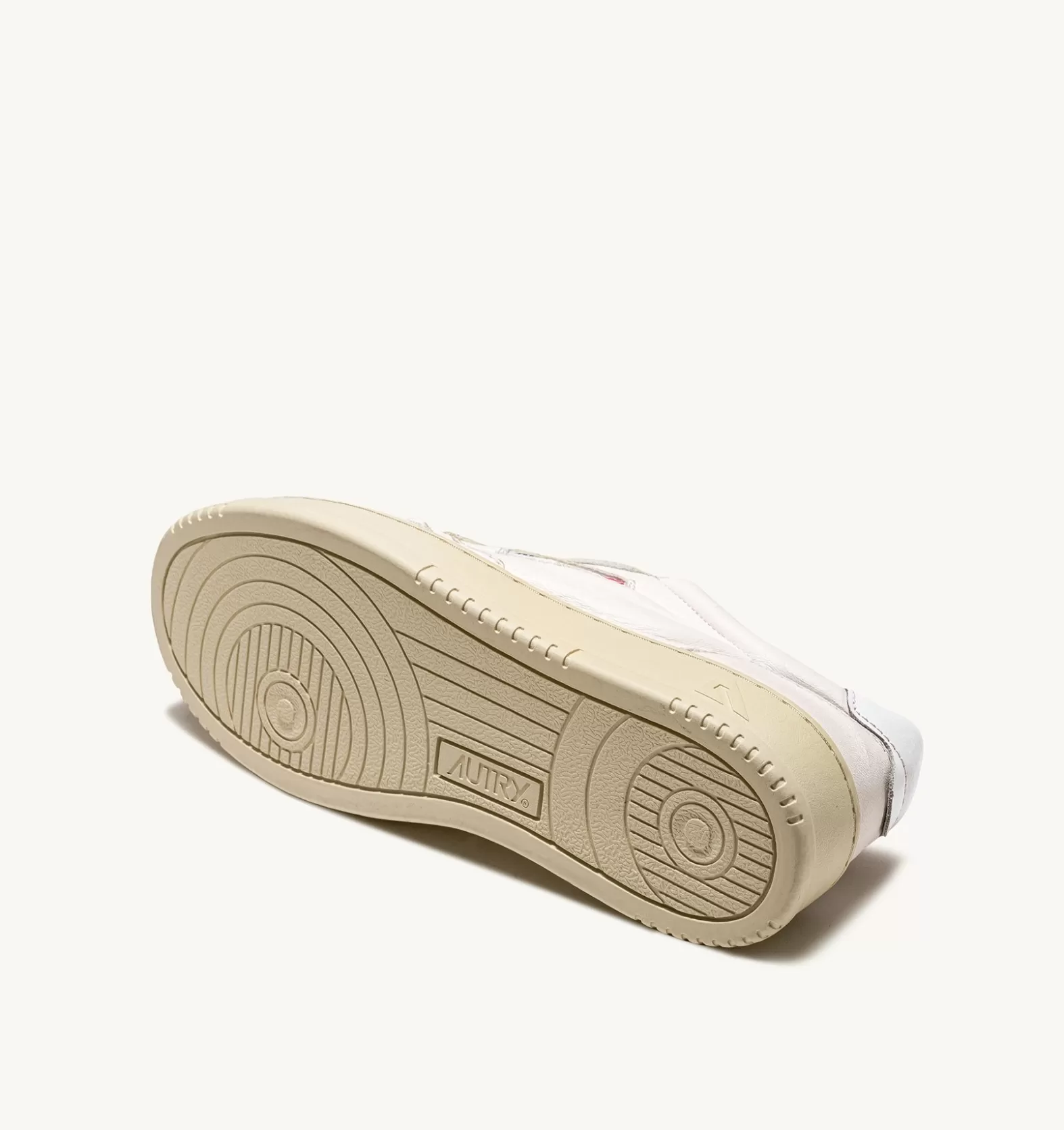 Medalist^AUTRY Medalist Low Sneakers In Soft Goatskin Color White
