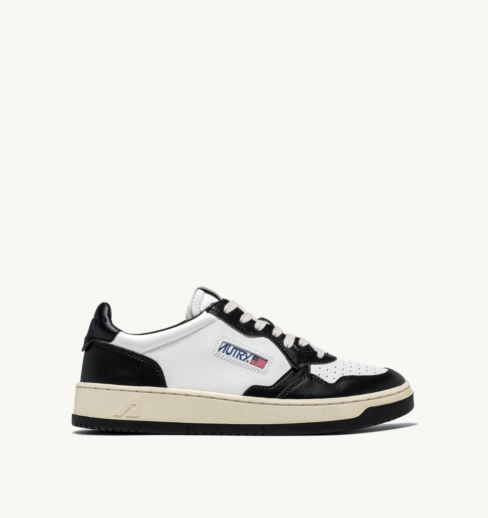 Medalist^AUTRY Medalist Low Sneakers In Two-Tone Leather Color White And Black