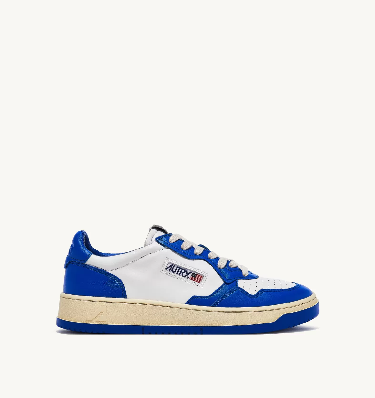Medalist^AUTRY Two-Tone Medalist Low Sneakers In Leather Color White And Prince Blue